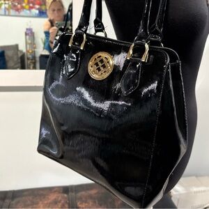 ❤️London Fog Manhattan Black Patent Tote